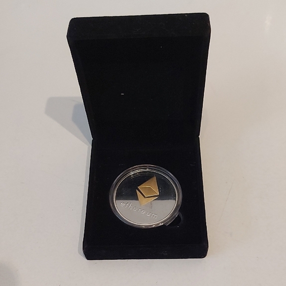 Gold Plated Crypto Coin in Black Display Case - Picture 2 of 6